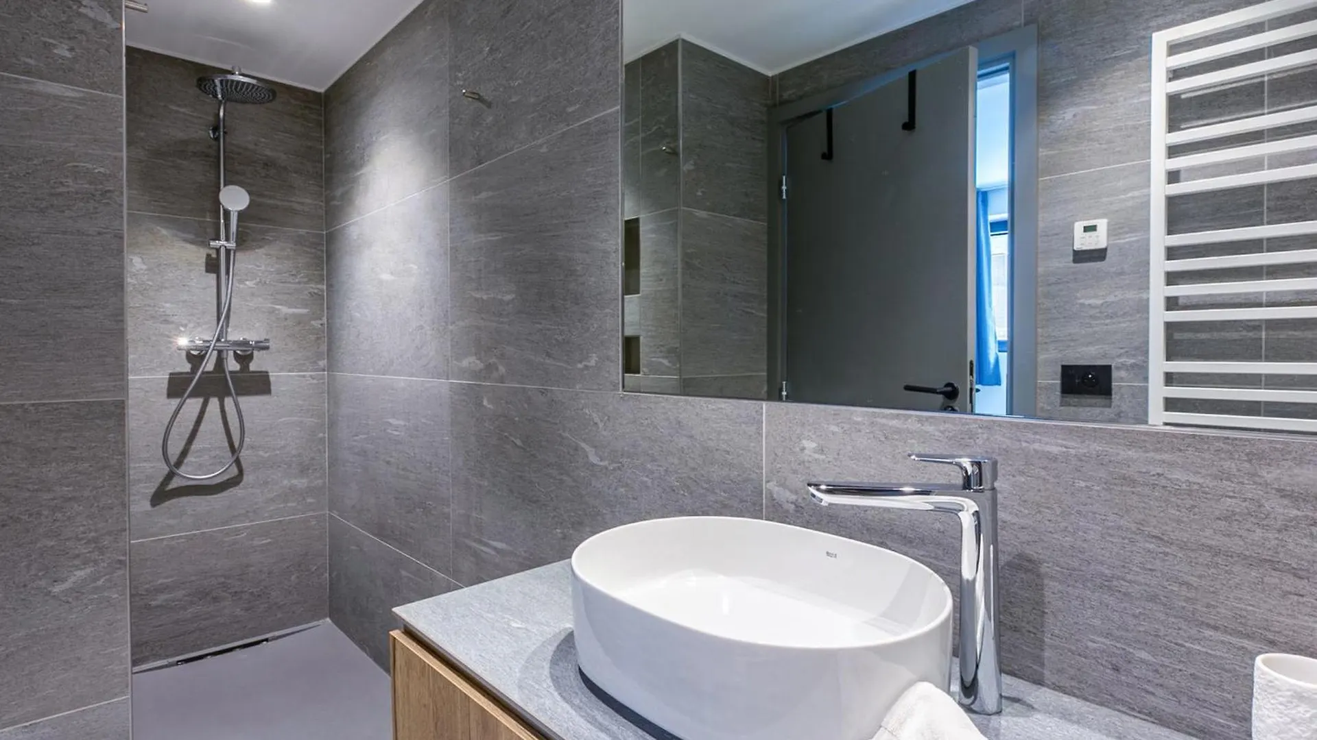 Bel Appartement 3 Pieces Avec Wifi, Garage Et Terrasse, Pied Des Pistes, Residence Neuve A Val-D'Isere - Fr-1-694-331